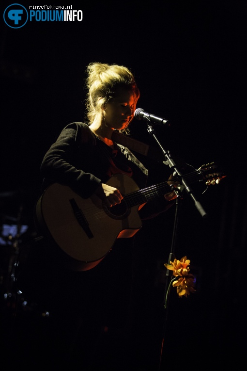 Selah Sue op Selah Sue - 01/09 - Openluchttheater Hertme foto