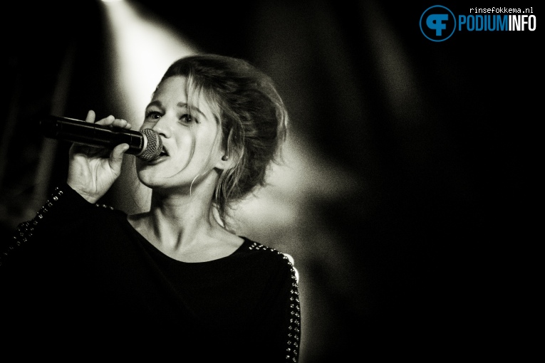 Selah Sue op Selah Sue - 01/09 - Openluchttheater Hertme foto