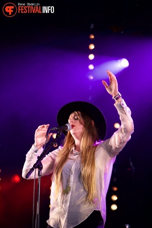 Jo Harman op Bluesrock Tegelen 2016 foto