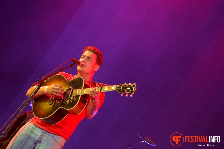 Douwe Bob op Appelpop 2016 foto