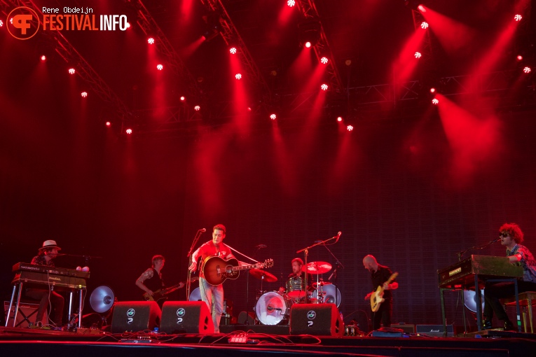 Douwe Bob op Appelpop 2016 foto