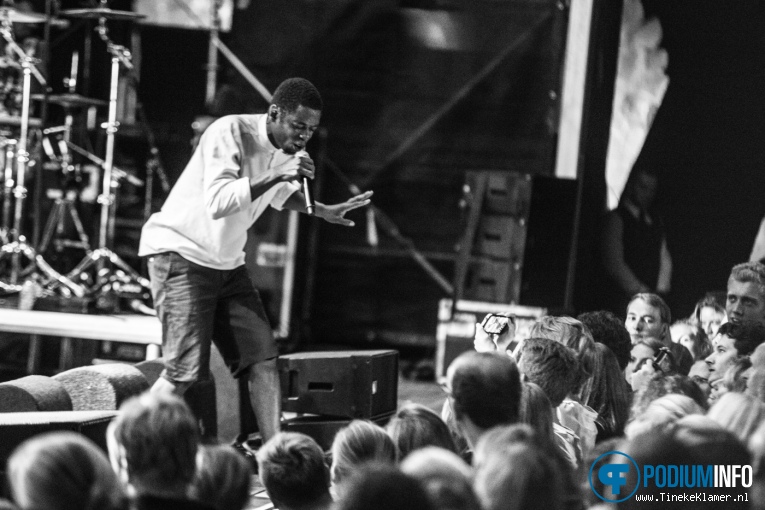 Typhoon op Typhoon - Openluchttheater Hertme foto