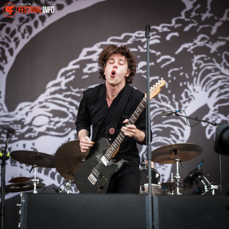 Catfish and the Bottlemen op Lollapalooza Berlijn 2016 - Zaterdag foto