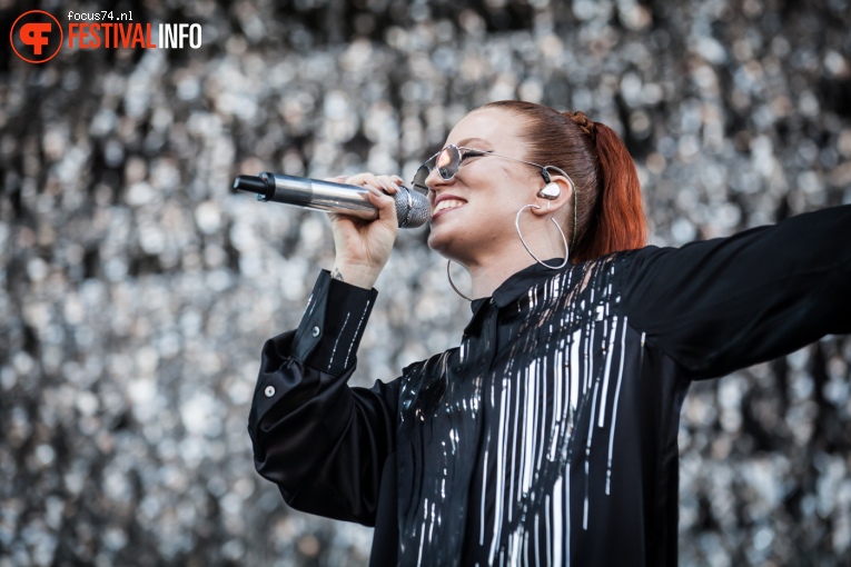 Jess Glynne op Lollapalooza Berlijn 2016 - Zaterdag foto