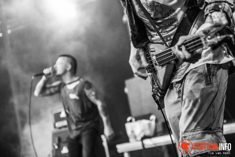 Discharge op Baroeg Open Air 2016 foto