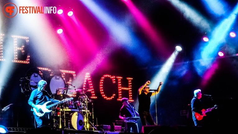 Foto Golden Earring op Golden Earring - 09/09 - Strand Scheveningen