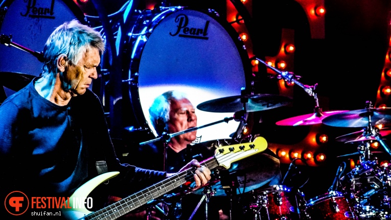 Golden Earring op Golden Earring - 09/09 - Strand Scheveningen foto