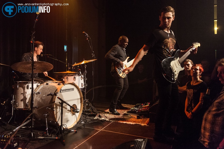 Laurence Jones op Laurence Jones - 22/09 - Luxor live foto