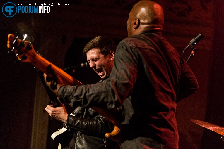 Laurence Jones op Laurence Jones - 22/09 - Luxor live foto