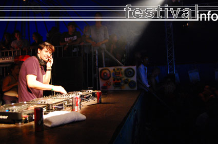 DJ Erick E op Mystery Land 2007 foto