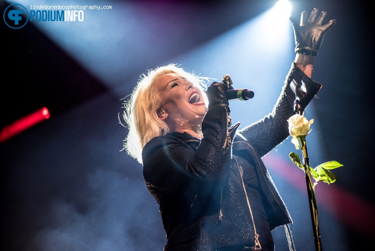 Foto Kim Wilde op Kim Wilde - 16/10 - TivoliVredenburg