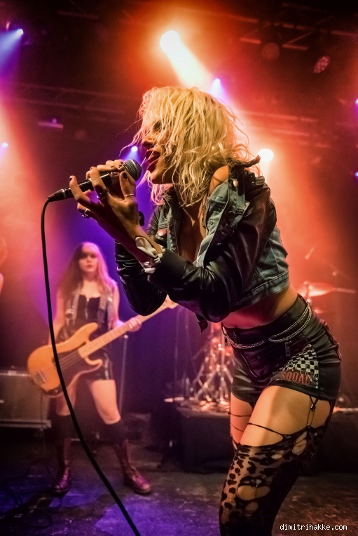 Barb Wire Dolls op Barb Wire Dolls - 20/10 - De Helling foto