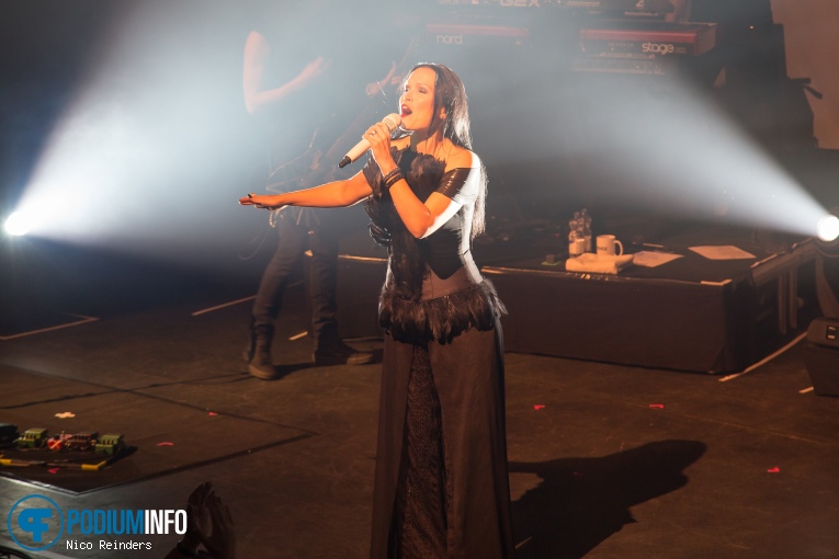 Tarja Turunen op Symphonic Metal Nights Part II ft. Tarja Turunen - 21/10 - Patronaat foto