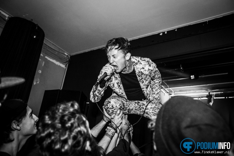 Frank Carter & The Rattlesnakes op Frank Carter & The Rattlesnakes - 23/10 - Podium Asteriks foto
