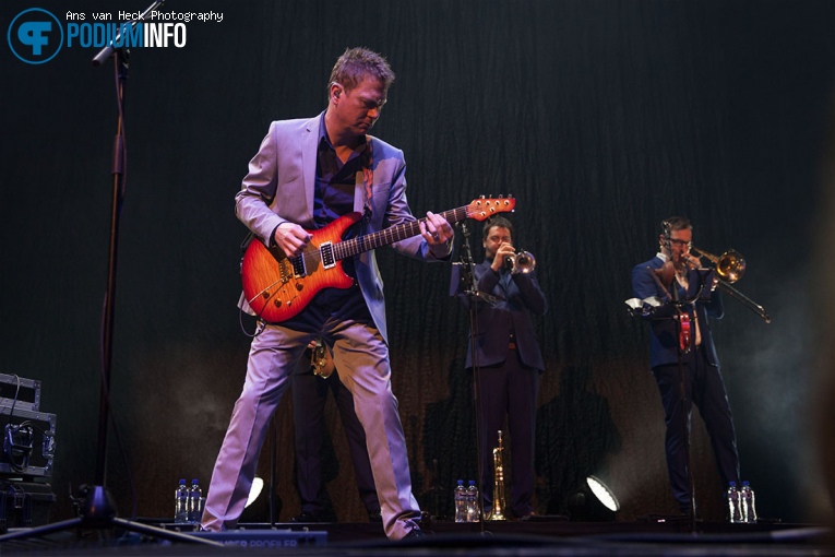 Foto Level 42 op Level 42 - 02/11 - TivoliVredenburg