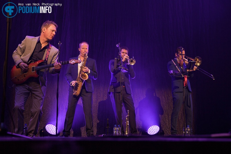 Level 42 op Level 42 - 02/11 - TivoliVredenburg foto