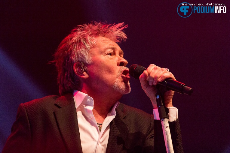 Paul Young op Mr. Paul Young - 05/11 - TivoliVredenburg foto