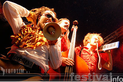 Sirqus Alfon op Festival deBeschaving 2007 foto