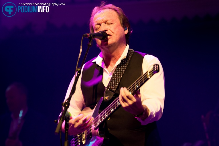 Foto Level 42 op Level 42 - 09/11 - Paradiso