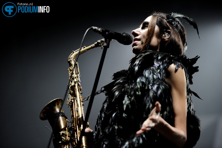 PJ Harvey op PJ Harvey - 16/10 - Heineken Music Hall foto