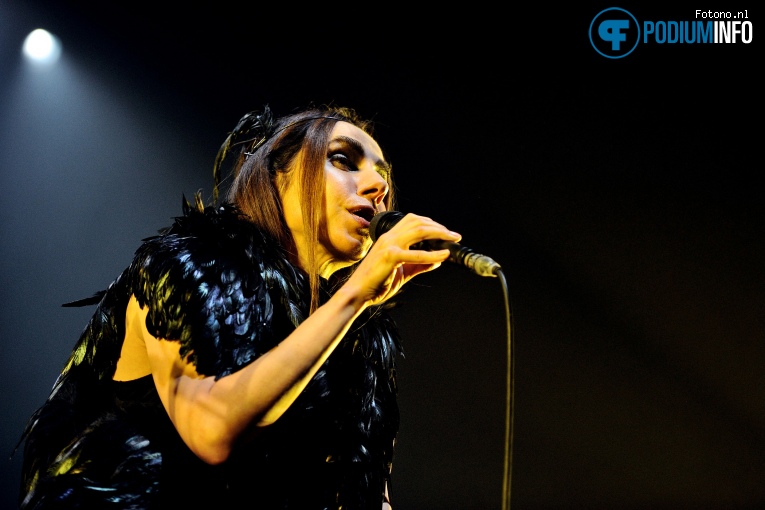 PJ Harvey op PJ Harvey - 16/10 - Heineken Music Hall foto