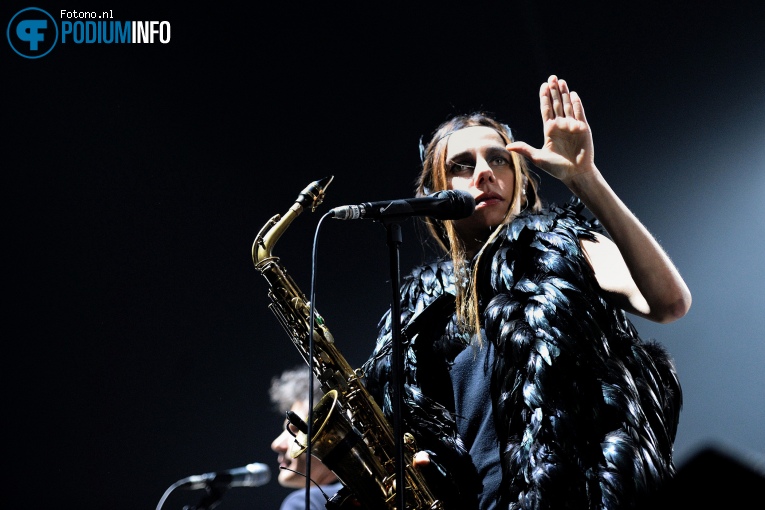 PJ Harvey op PJ Harvey - 16/10 - Heineken Music Hall foto