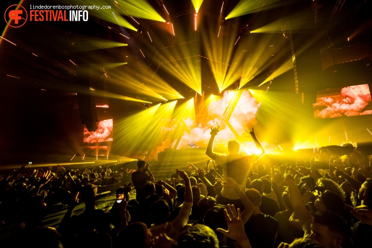 Amsterdam Dance Event 2016 - Woensdag foto