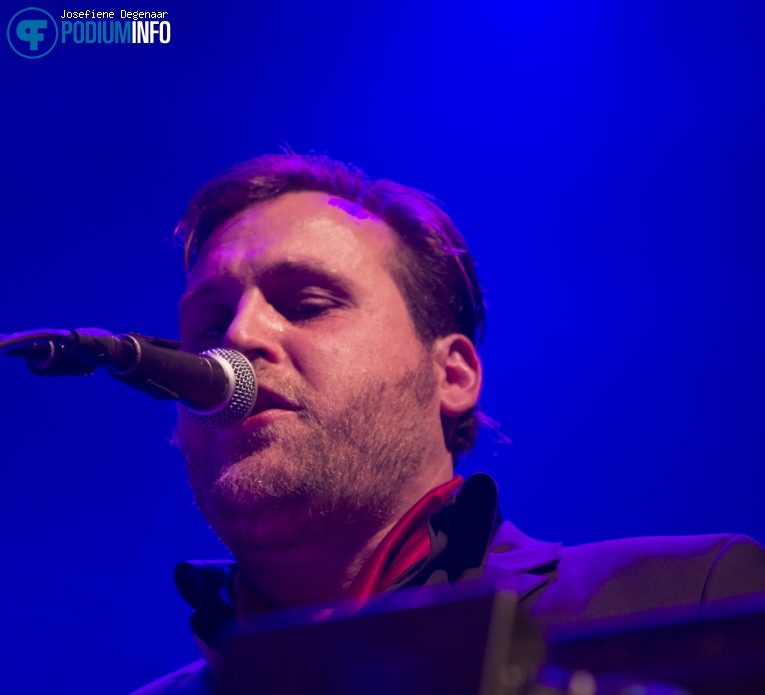 Hans Hannemann op Douwe Bob - 12/11 - Paradiso foto