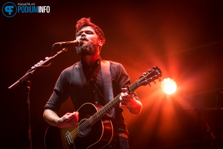 Passenger (Singer-songwriter) op Passenger - 26/10 - Ziggo Dome foto
