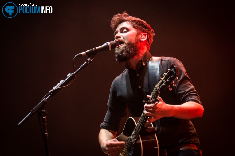 Passenger (Singer-songwriter) op Passenger - 26/10 - Ziggo Dome foto