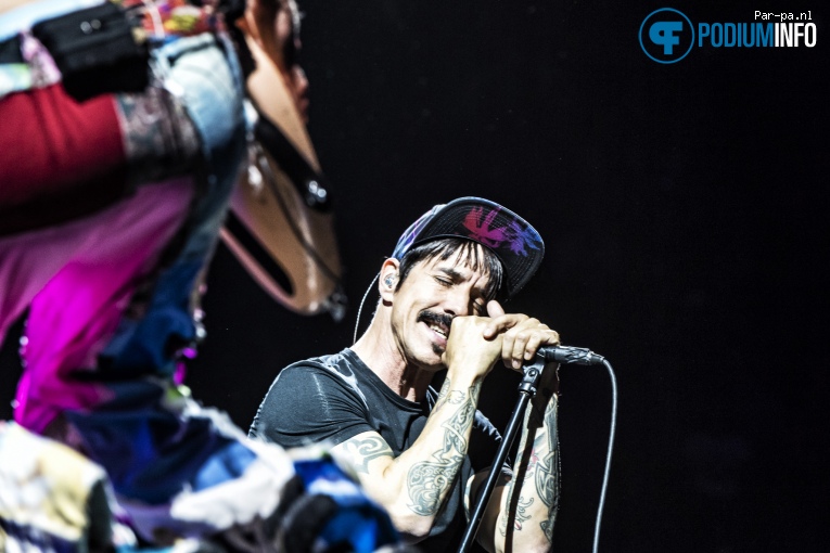 Red Hot Chili Peppers op Red Hot Chili Peppers - 08/11 - Ziggo Dome foto