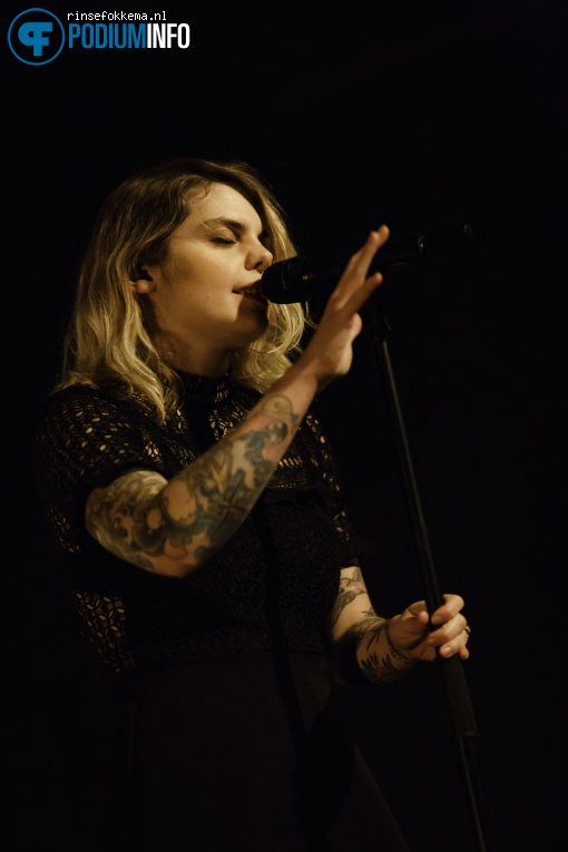 Coeur de Pirate op Coeur de Pirate - 28/11 - Melkweg foto
