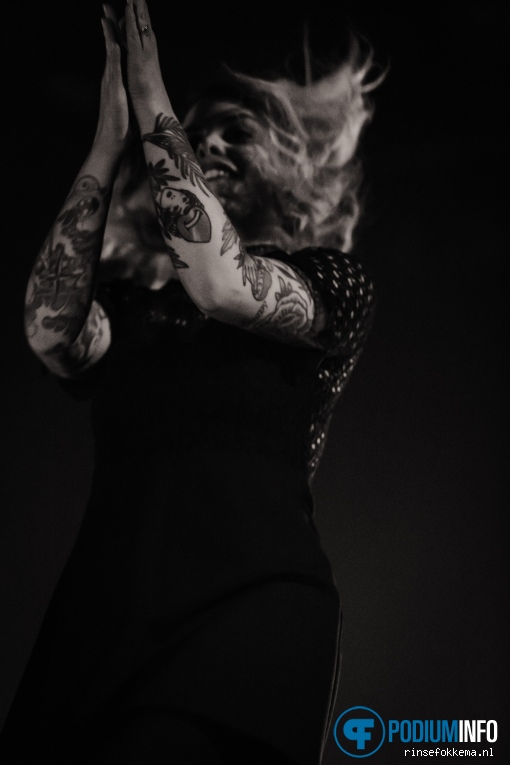 Coeur de Pirate op Coeur de Pirate - 28/11 - Melkweg foto