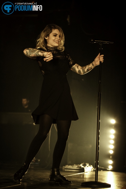 Coeur de Pirate op Coeur de Pirate - 28/11 - Melkweg foto