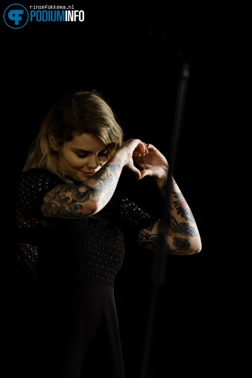 Coeur de Pirate op Coeur de Pirate - 28/11 - Melkweg foto