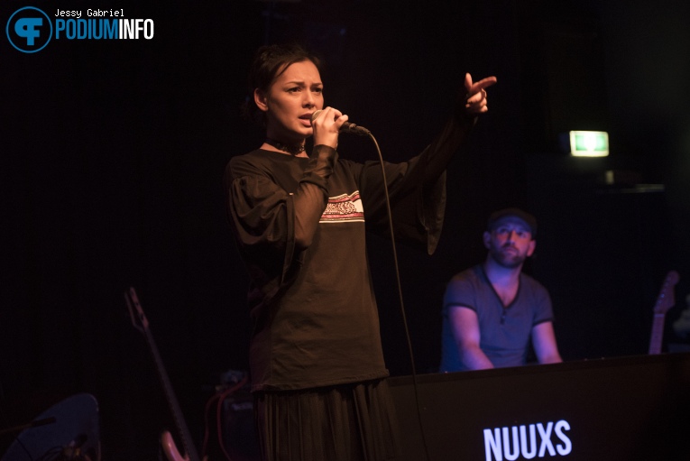 Nuuxs op Skinny Living - 7/11 - Rotown foto