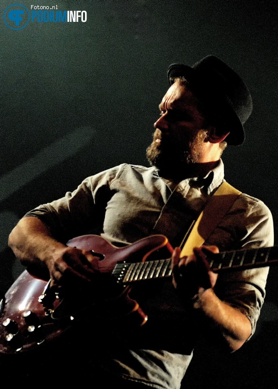 Matthew and the Atlas op Bear's Den - 12/11 - Melkweg foto