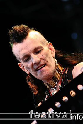 Willy DeVille op Pinkpop Classic 2007 foto