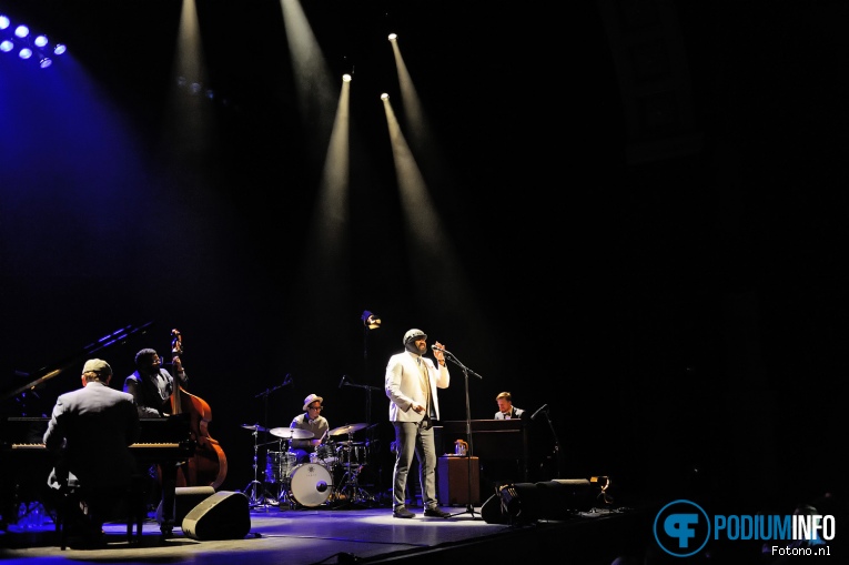 Gregory Porter op Gregory Porter - 08/11 - Koninklijk theater Carré foto