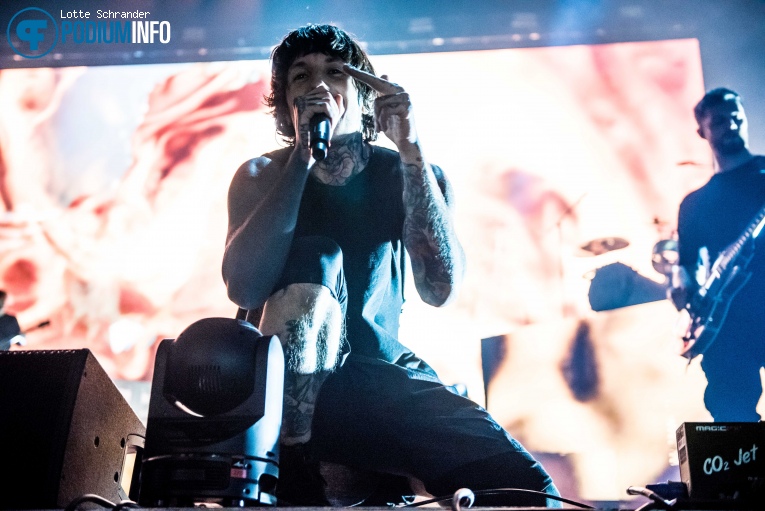 Bring Me The Horizon op Bring Me The Horizon - 13/11 - Heineken Music Hall foto