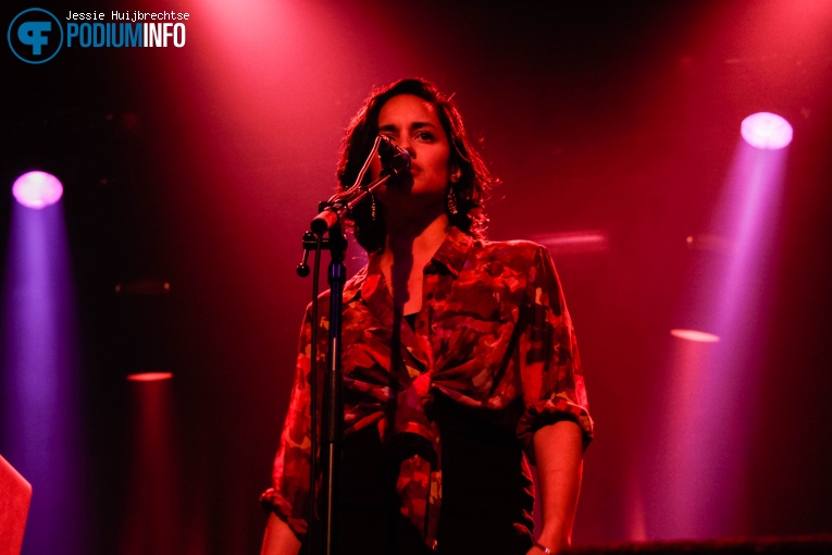Francesca Pichel op The Veils - 24/11 - Melkweg foto
