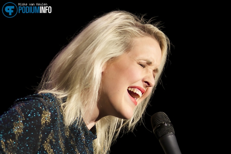 Foto Leonie Meijer op Leonie Meijer - 02/12 - Stadstheater De Bond