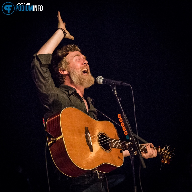 Glen Hansard op Glen Hansard - 21/11 - Koninklijk Theater Carré foto