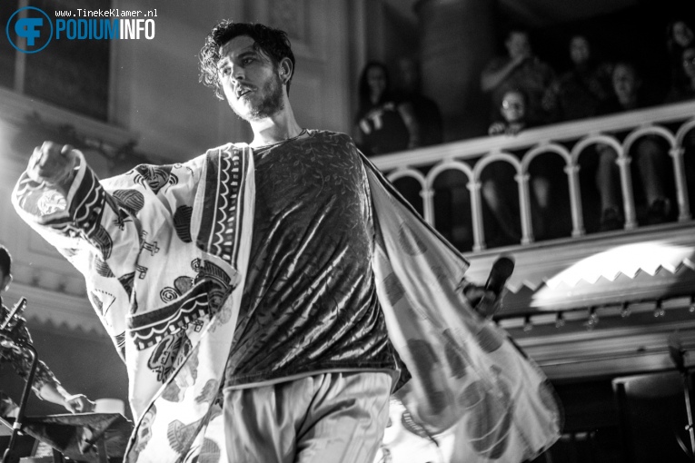 Oscar And The Wolf op Oscar and the Wolf - 8/12 - Paradiso foto