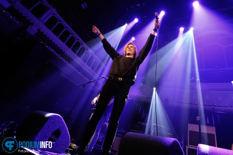 Blupaint op The Temper Trap - 14/12 - Paradiso foto