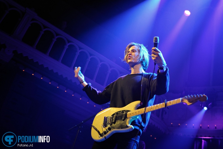 Blupaint op The Temper Trap - 14/12 - Paradiso foto