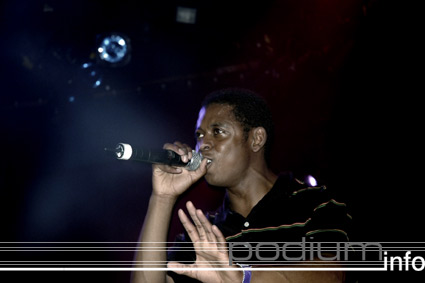 Typhoon op Typhoon - 28/9 - Mezz foto