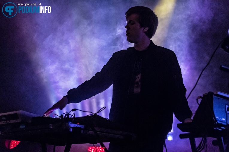 CUT_ op CUT / Lakshmi - 8/12 - Patronaat foto