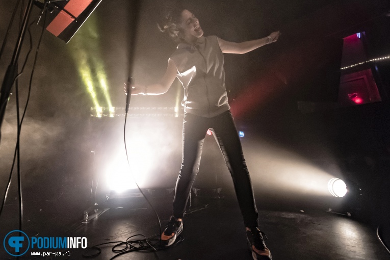 CUT_ op CUT / Lakshmi - 8/12 - Patronaat foto