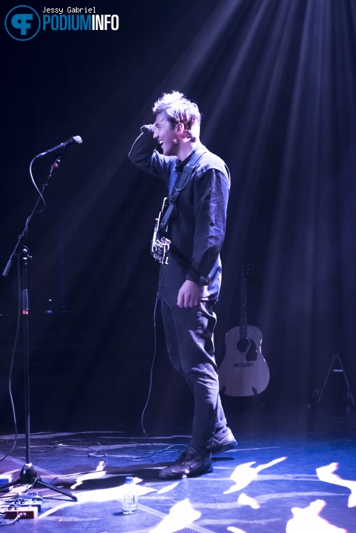 Nathan Ball op 7 Layers Sessions - 19/11 - Oosterpoort foto